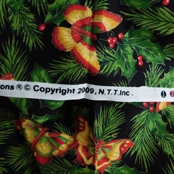 Christmas Cotton Fabric Traditions Quilting Butterflies Holly Black Green 2.6 yd - Picture 3 of 8